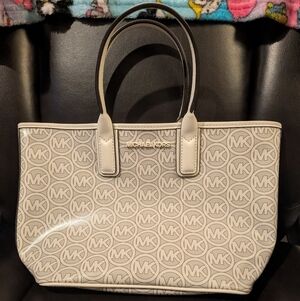 NWOT Michael Kors Jodie Small Logo Jacquard Tote Bag